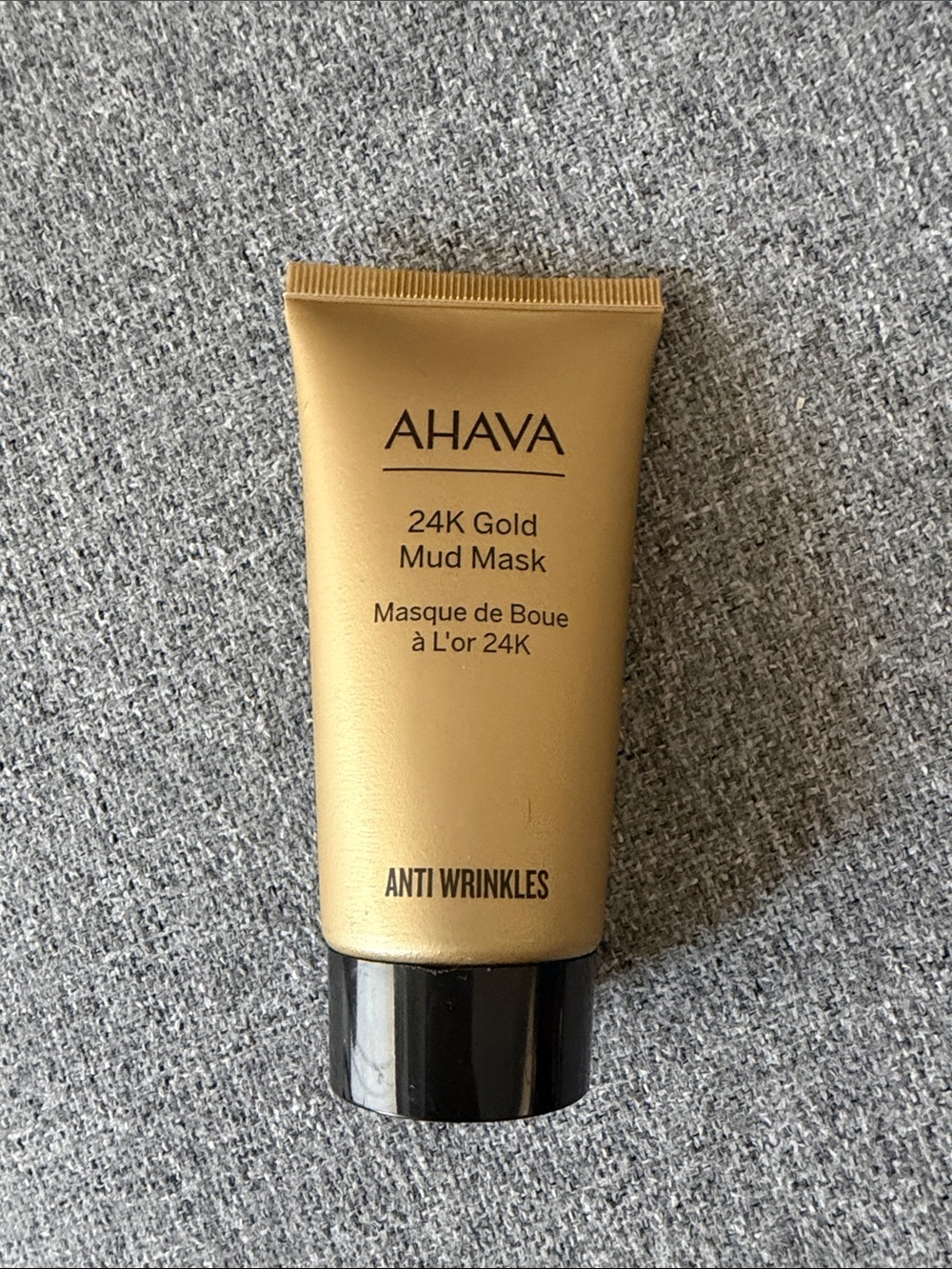 AHAVA 24K Gold Mud Mask - Gold and Black